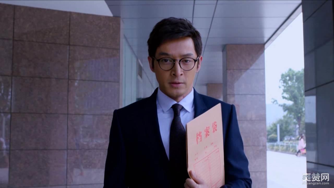 胡歌,签名,跪地,暖男,爽赞网